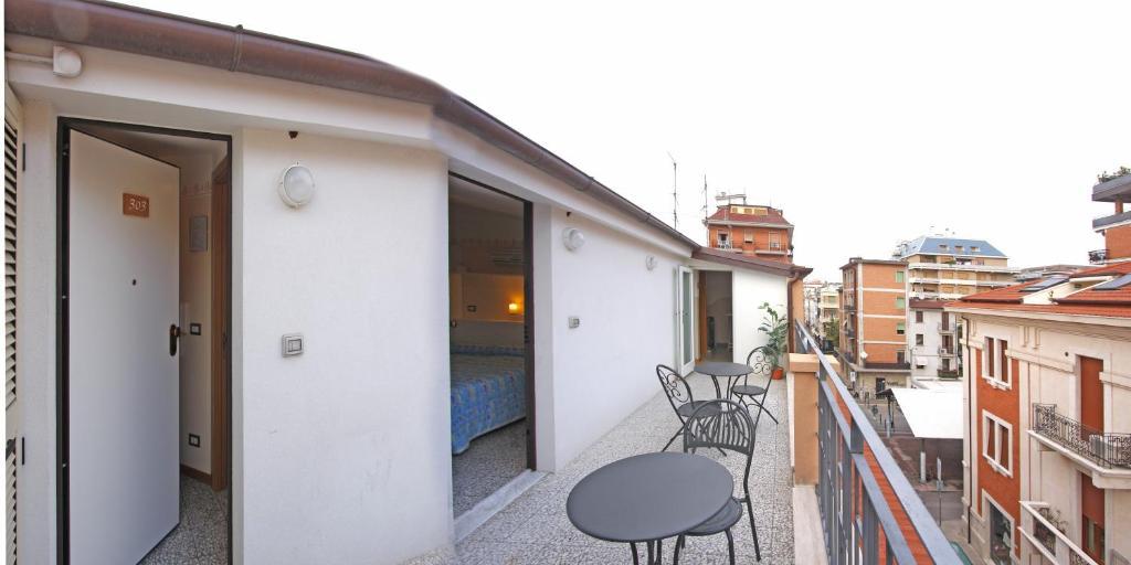 Hotel Centrale San Benedetto del Tronto Oda fotoğraf