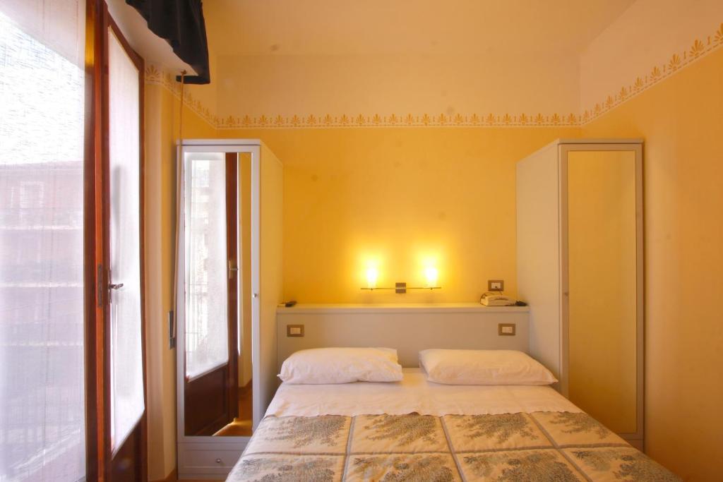 Hotel Centrale San Benedetto del Tronto Oda fotoğraf